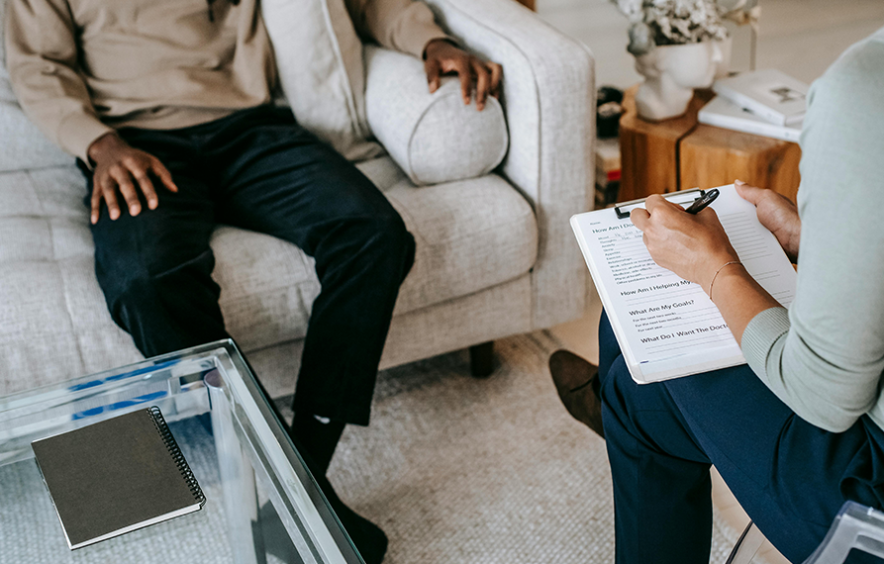 two people in therapy