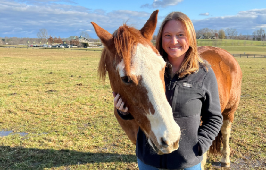 Hannah van Buiten with horse